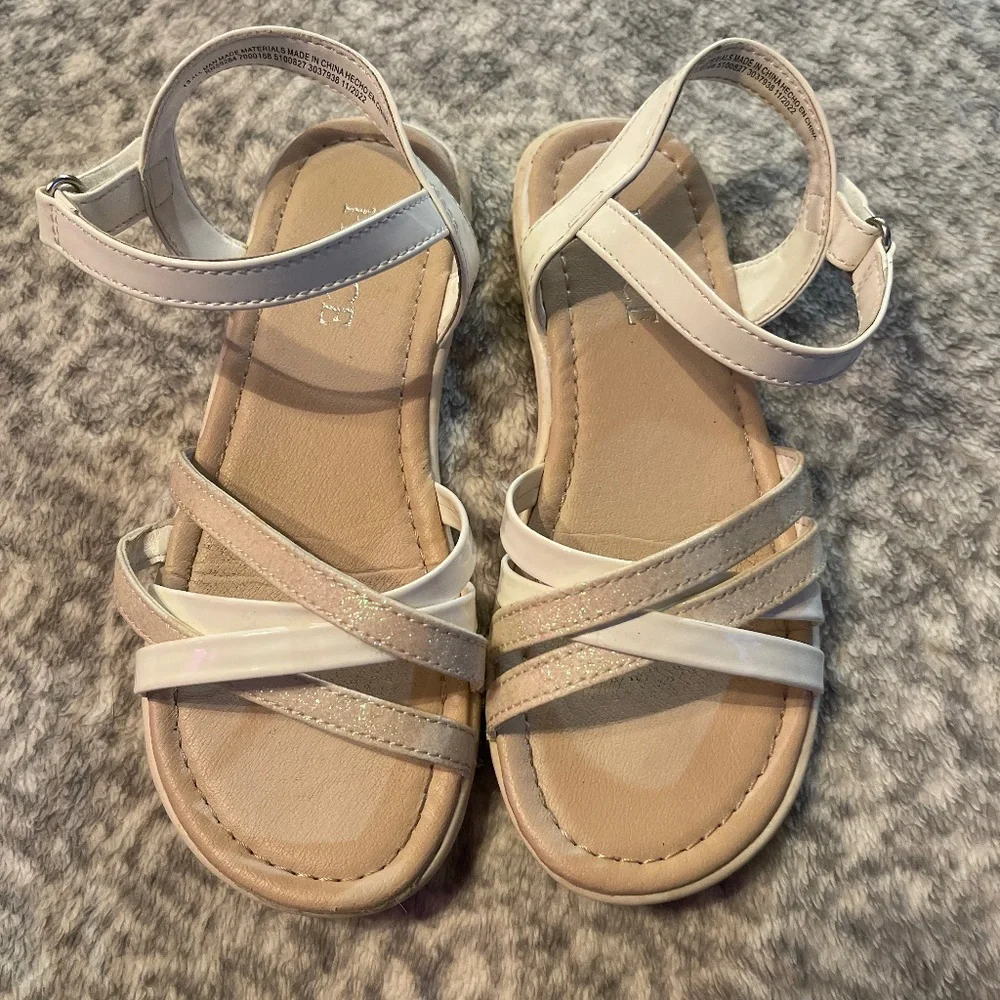 Girl’s The Children’s Place sandals